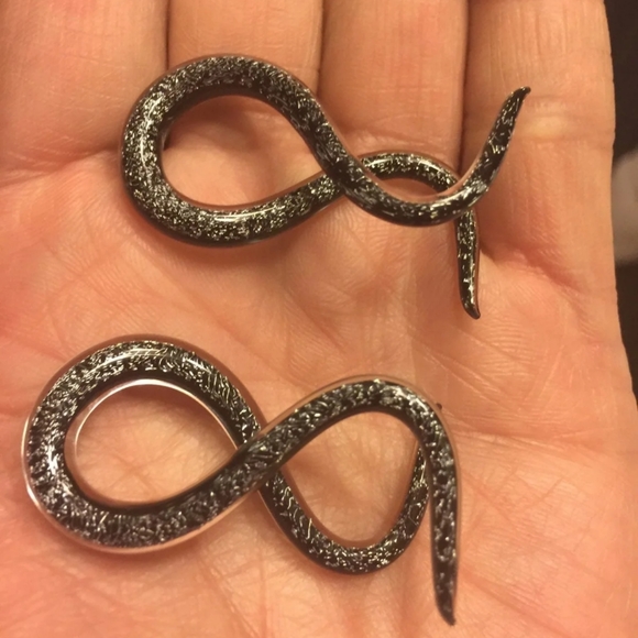 4g Spiral Pyrex Glass Hangers - Picture 6 of 6